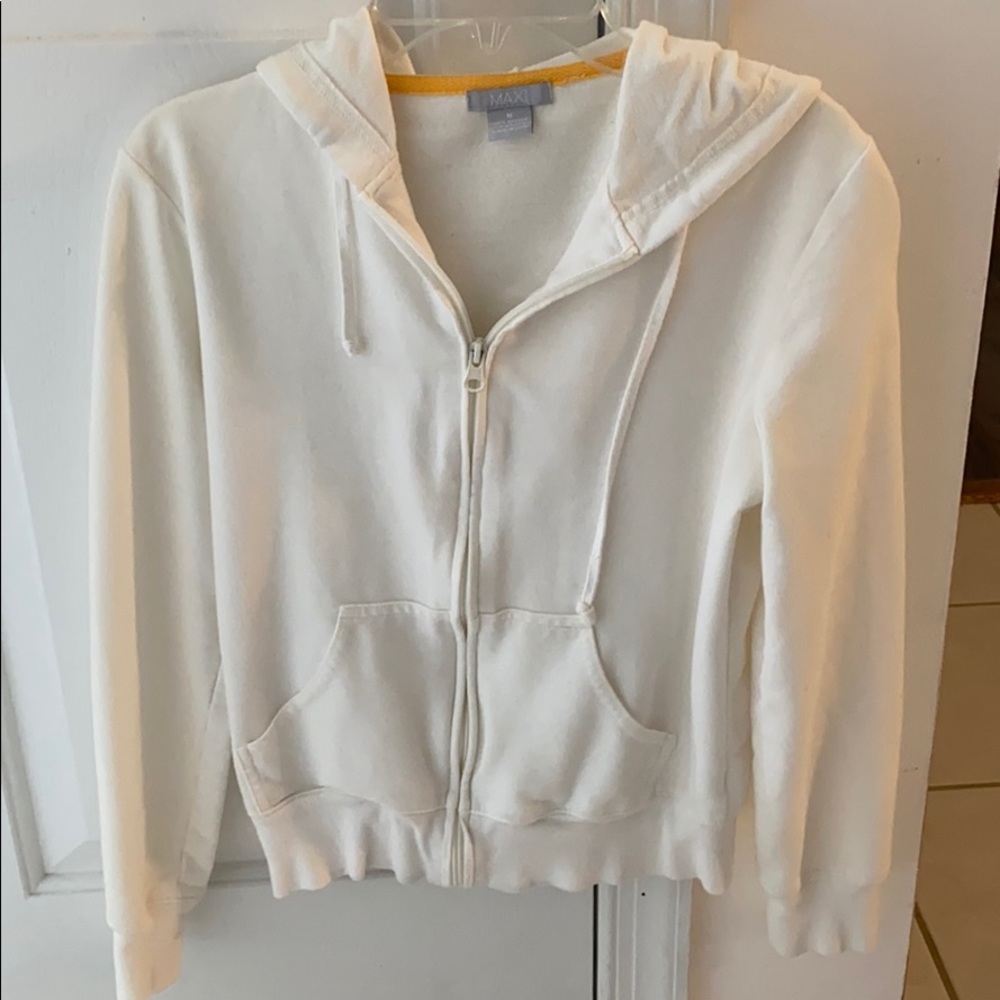 White juniors zip up